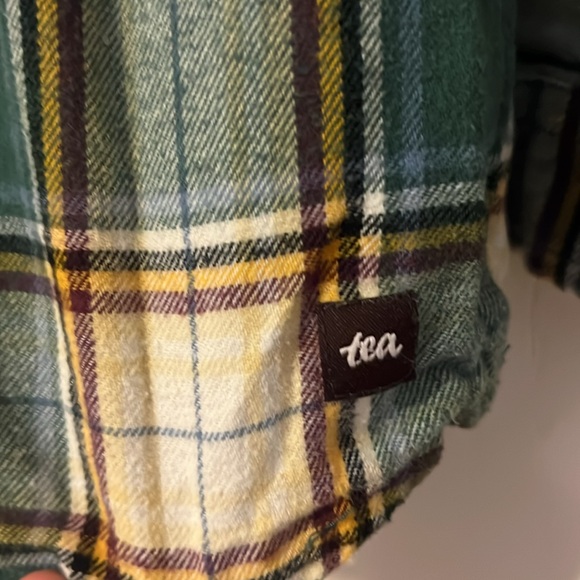 Tea Collection Flannel Button-Up - Picture 5 of 6